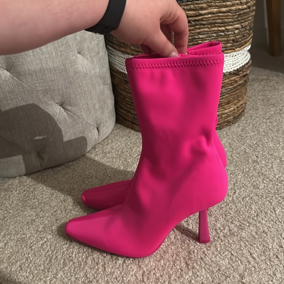Vibrant Pink Women's Ankle Boots with mark - Picture 4 of 6